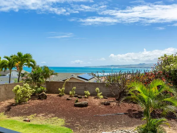 885 Haunani Pl, Wailuku, HI 96793