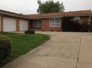 3111 Elmhurst Dr, Springfield, IL 62704