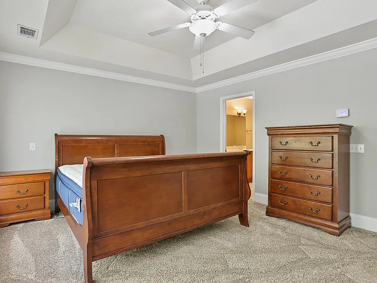 704 Kendal Ct — Photo 28
