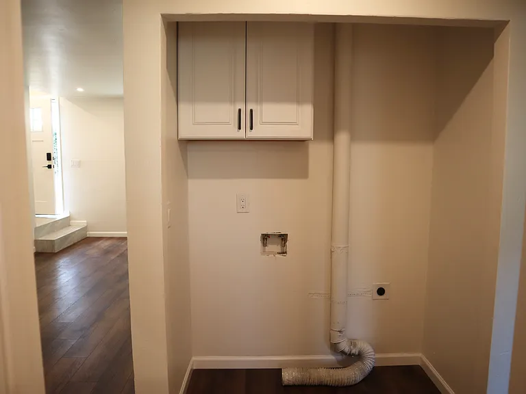1015 Vernon St #B — Photo 10