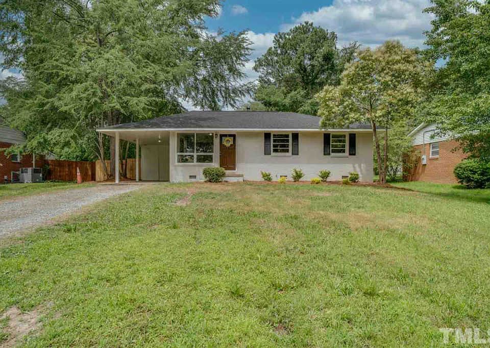 1st image of 2918 Cedarwood Dr