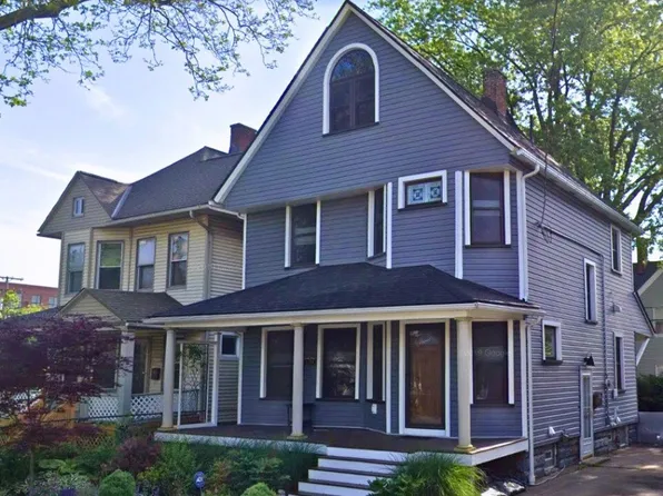 1289 W 76th St, Cleveland, OH 44102