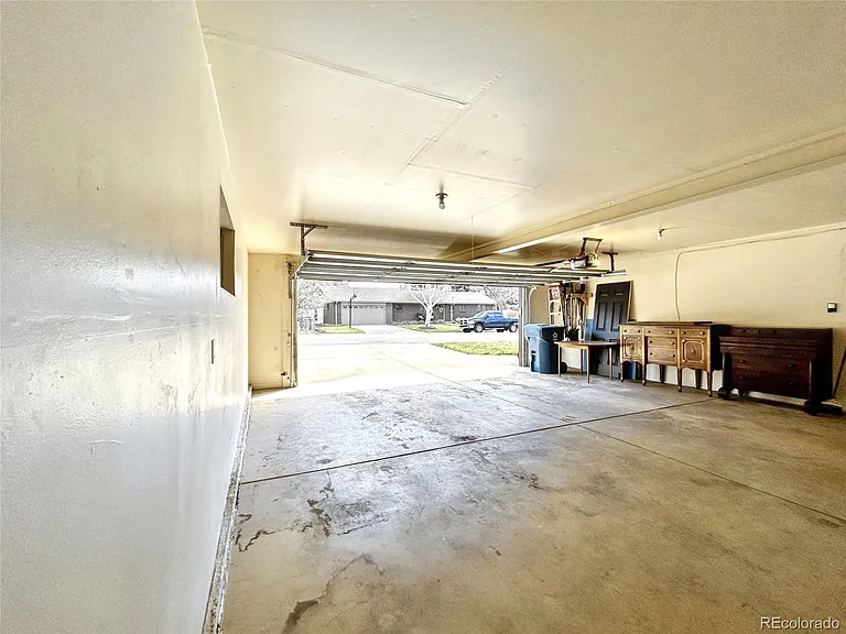 5960 S Logan Ct — Photo 30
