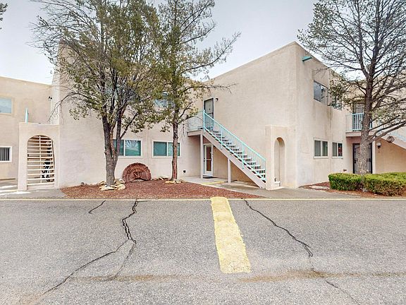 4th image of 4717 Country Club Ln NW APT A7