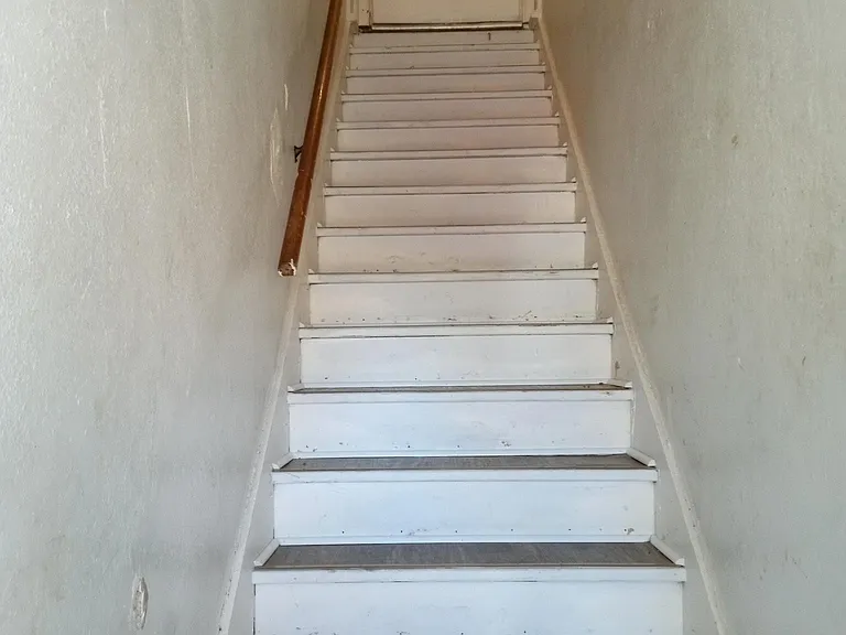 1701 Claremont Ave #3 — Photo 2
