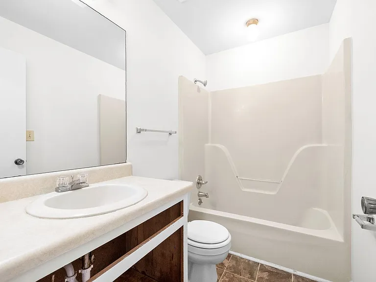 W Knollwood Cir - 1500 — Photo 15