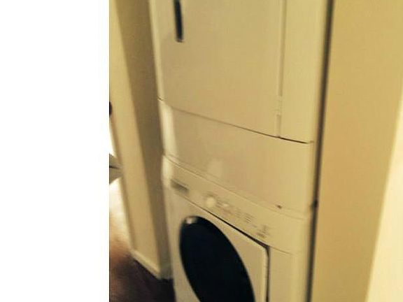 4th image of 3310 Peronne Ave
