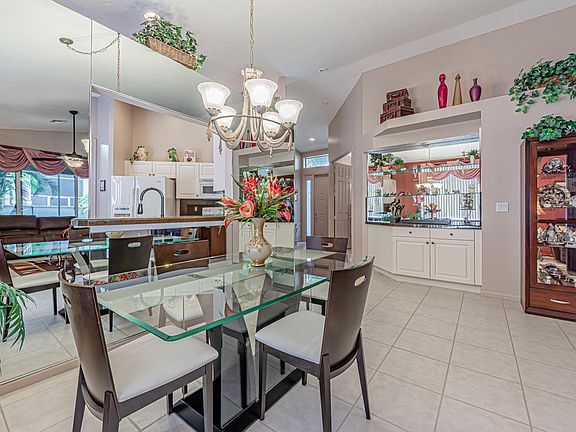 5th image of 8096 Brindisi Ln