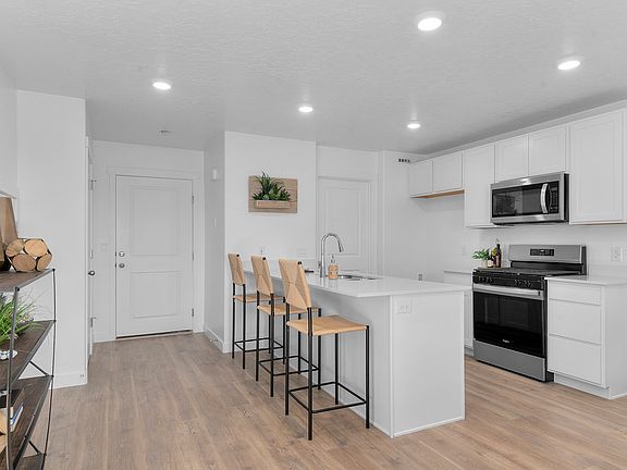 5th image of 4345 N Buckstone Way #1384