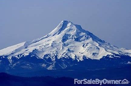 Front of house
						:
						Looking North, main deck on left