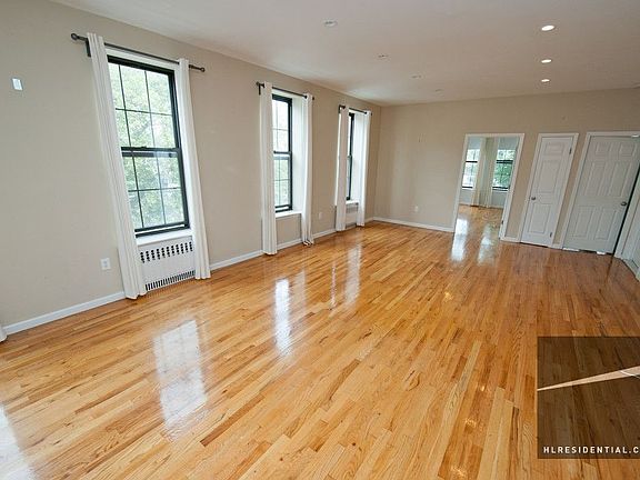 2nd image of 1223 Astoria Blvd