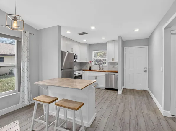 28 Via De Casas Norte #28, Boynton Beach, FL 33426