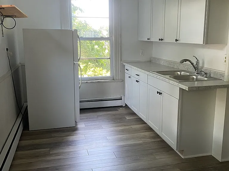 108 Canner St #2L — Photo 8