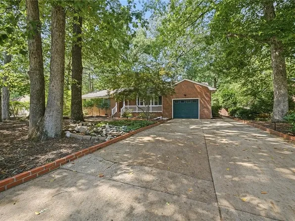 224 Northview Dr, Chesapeake, VA 23322