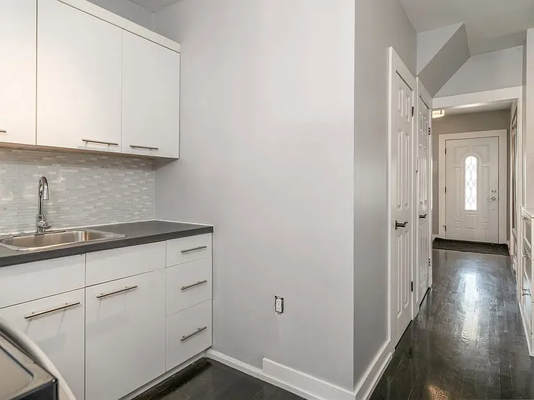 105 Lottridge St #1 — Photo 8