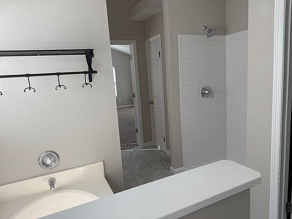 4th image of 2716 Palmetto Hall Blvd