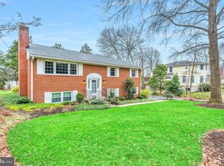 1613 Hunting Ave, Mc Lean, VA 22102