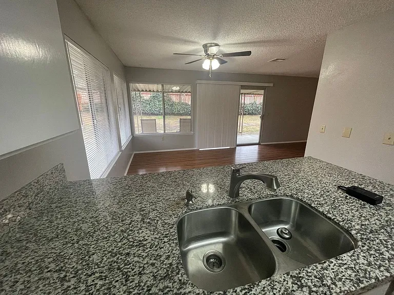 43841 Nathan Dr — Photo 5