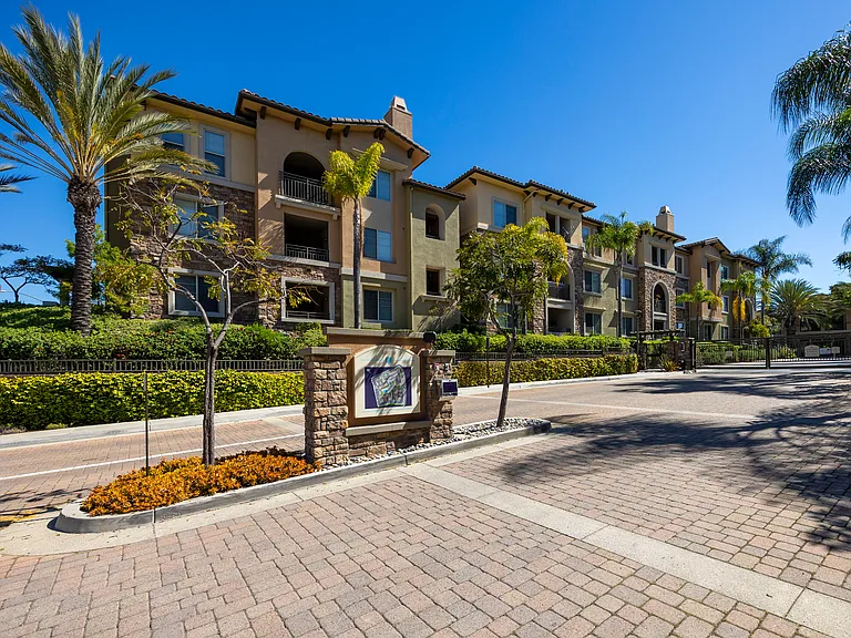 Fully Gated Community! Easy & convenient access for residents, guests, & future residents.