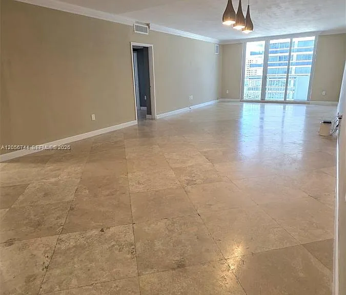 5825 Collins Ave #9C — Photo 5