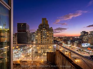 388 Richmond St W #913, Toronto, ON