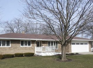 2148 Avalon Cir, Bay City, MI 48708