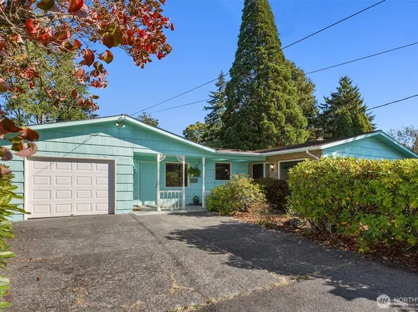 1322 Ivy Road, Bremerton, WA 98310