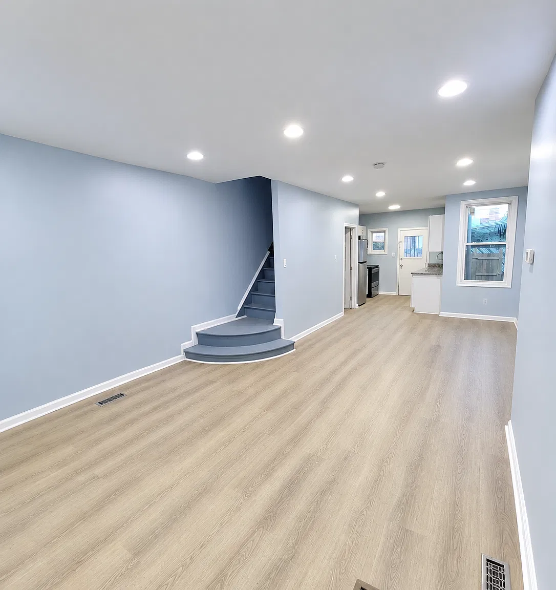 2043 S Aikens St — Photo 1