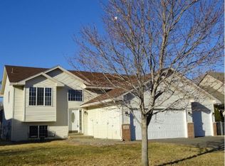 853 101st Ave NE, Blaine, MN 55434