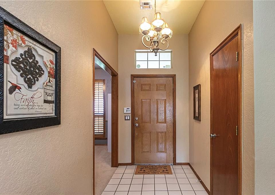 1st image of 6604 NW 135th St