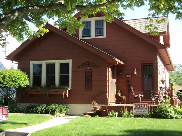 1828 Clermont St, Manitowoc, WI 54220