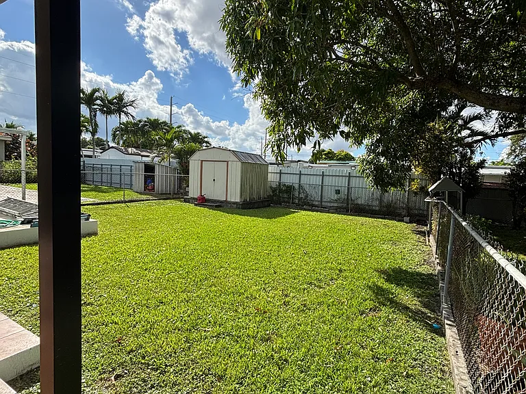NW 59th Ave — Photo 16