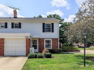 158 Drury Ln #158, Cleveland, OH 44124