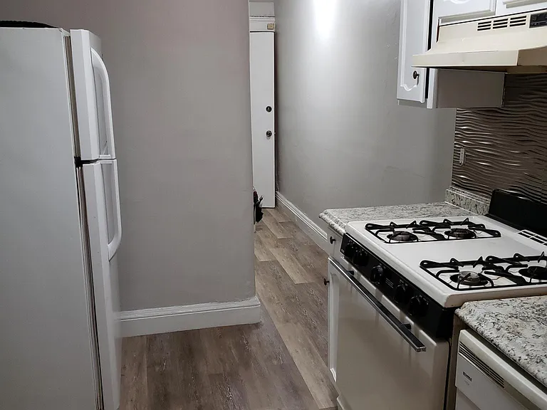 91 Nichols St #1 — Photo 2