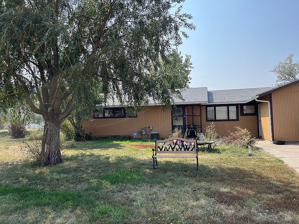 1st image of 46 Julia Maxine Ave
