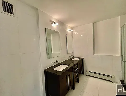 Rented by Highline Residential | media 54