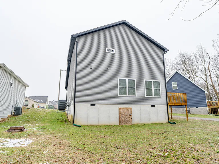 225 Southern Lake Dr — Photo 24