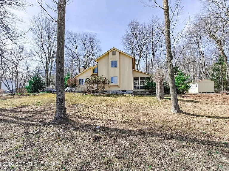 2104 Vacation Ln — Photo 21