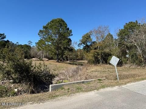 5th image of 115 Dogwood Dr