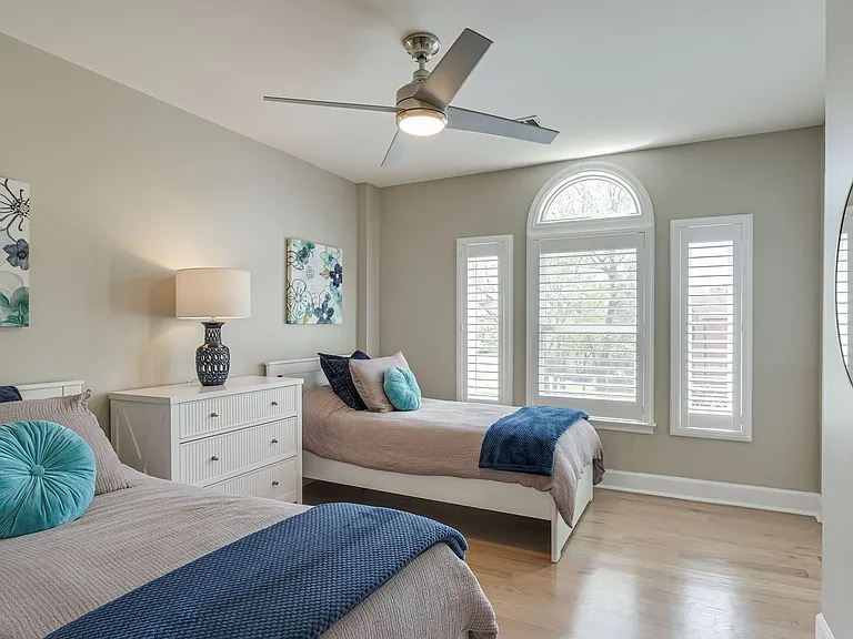 9324 Hidden Oak Dr — Photo 27