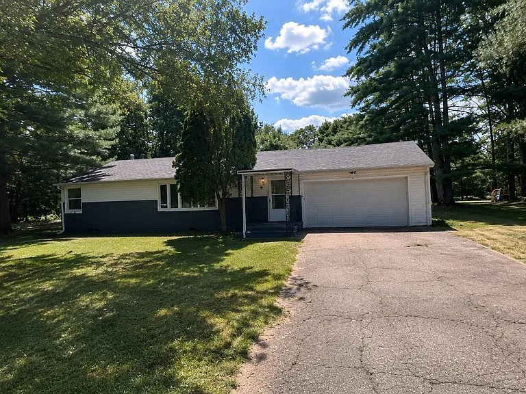6166 Cooper Rd — Photo 1