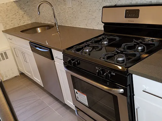 Rented by D S J Realty LLC | media 6