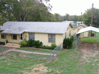 82 Bunjes St, Westhoff, TX, 77994