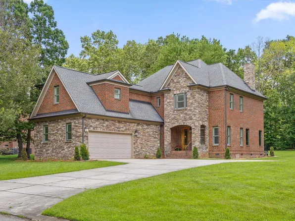 4908 Toll House Trl, Signal Mountain, TN 37377