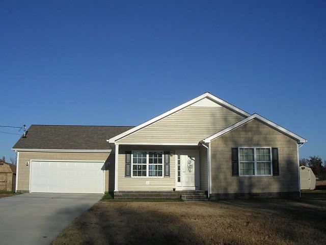 1st image of 750 Osborne Ln