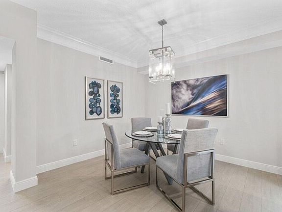 3rd image of 2048 Alta Meadows Ln #1212