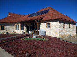 105 El Sol Dr, Blanco, TX 78606