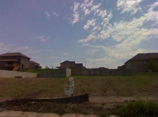 2401 N 176th St, Omaha, NE 68116