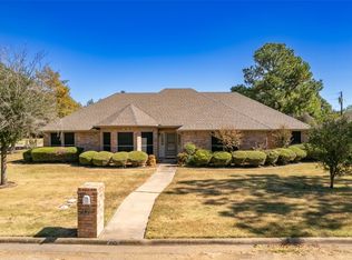 2900 Meadowview Rd, Commerce, TX 75428