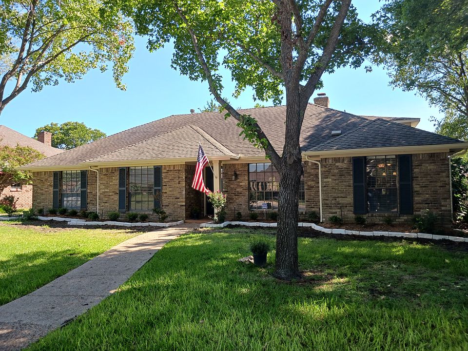 1st image of 718 Autumn Lake Dr